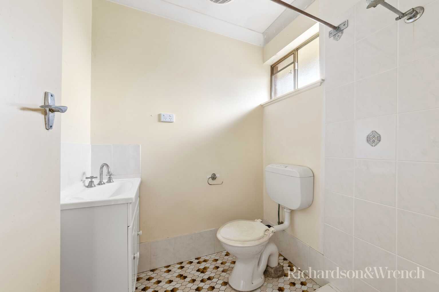 79 MacKenzie Avenue Woy Woy 79 MacKenzie Avenue Woy Woy