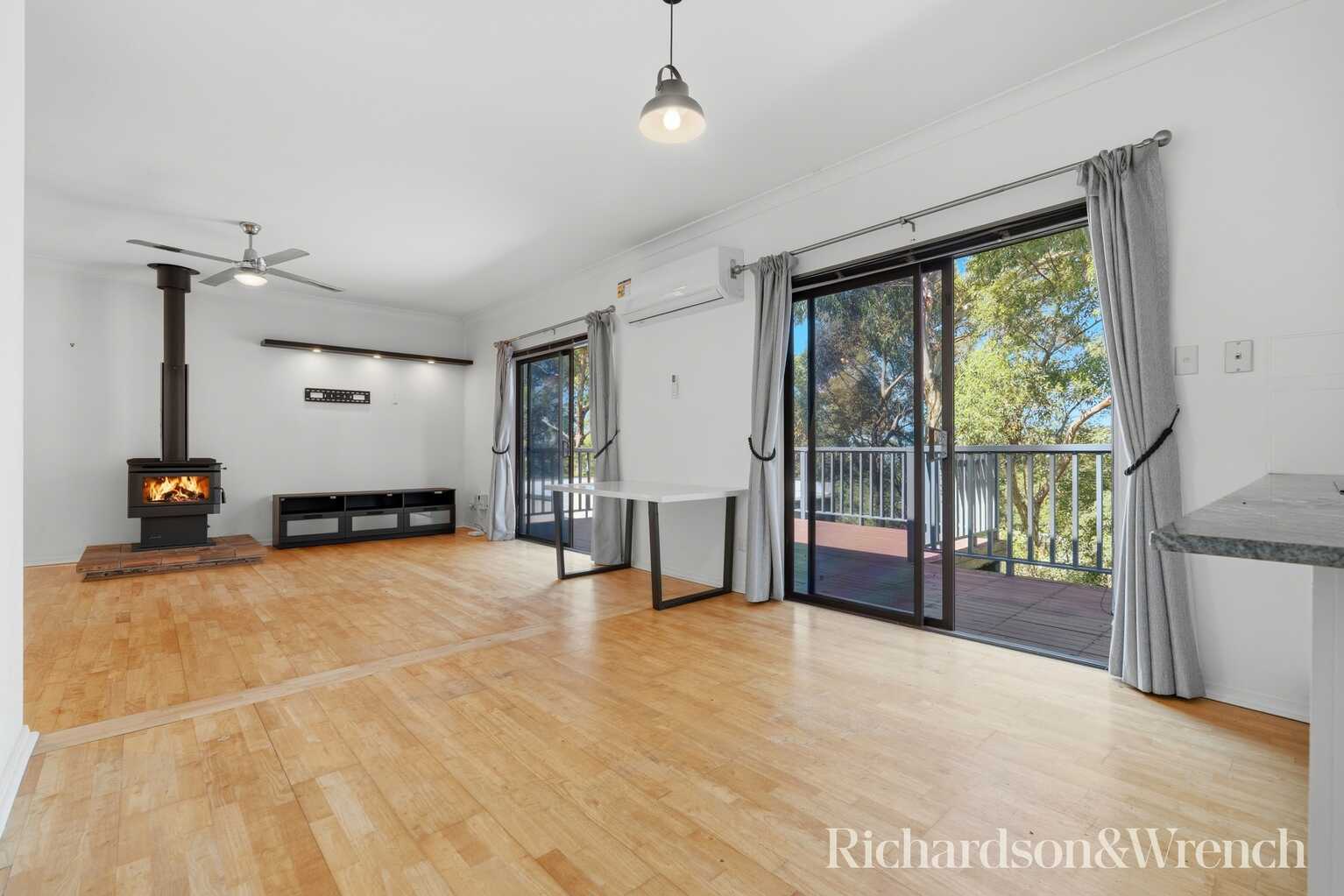 101 The Broadwaters Tascott