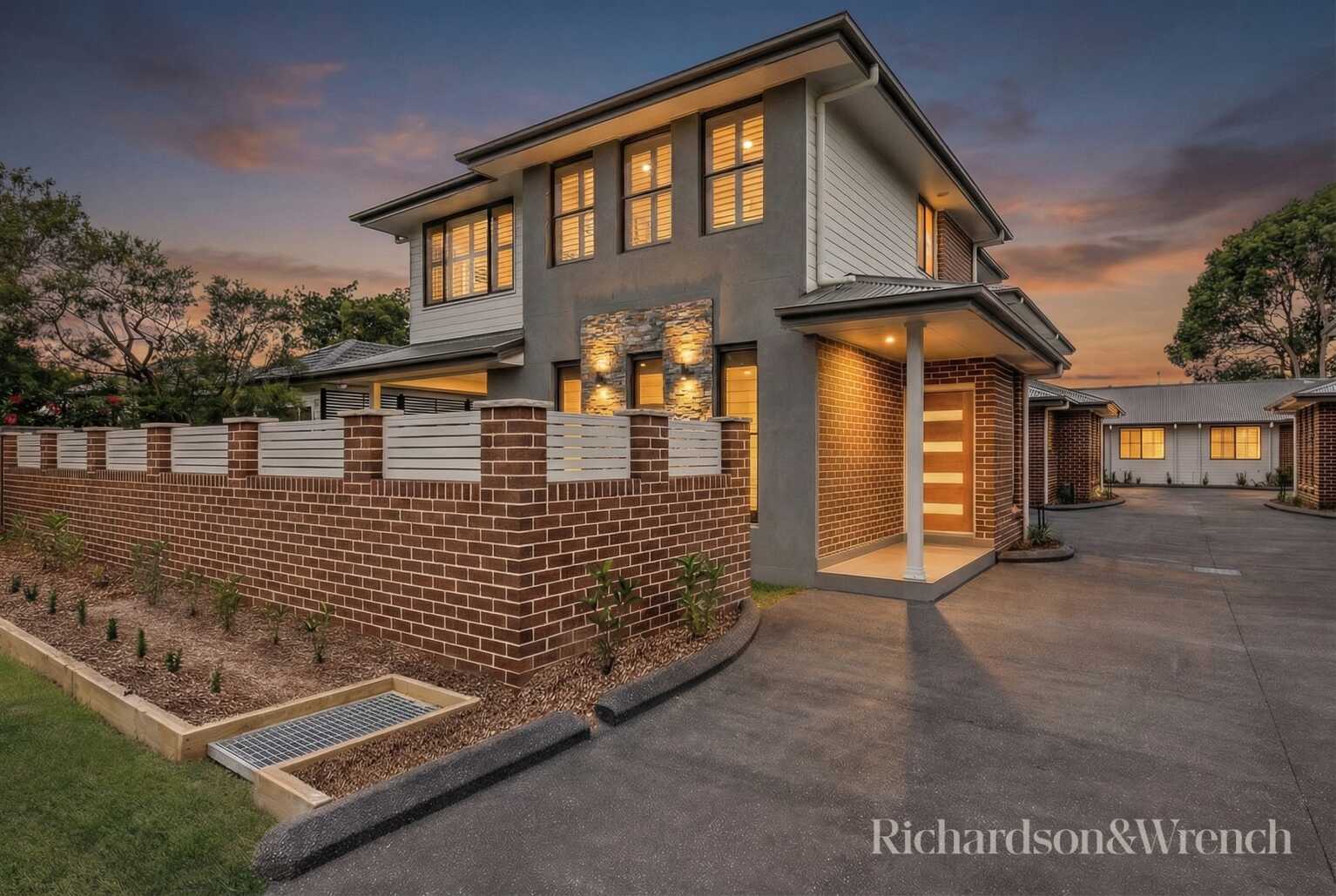 2&5/48-50 Gallipoli Avenue Blackwall