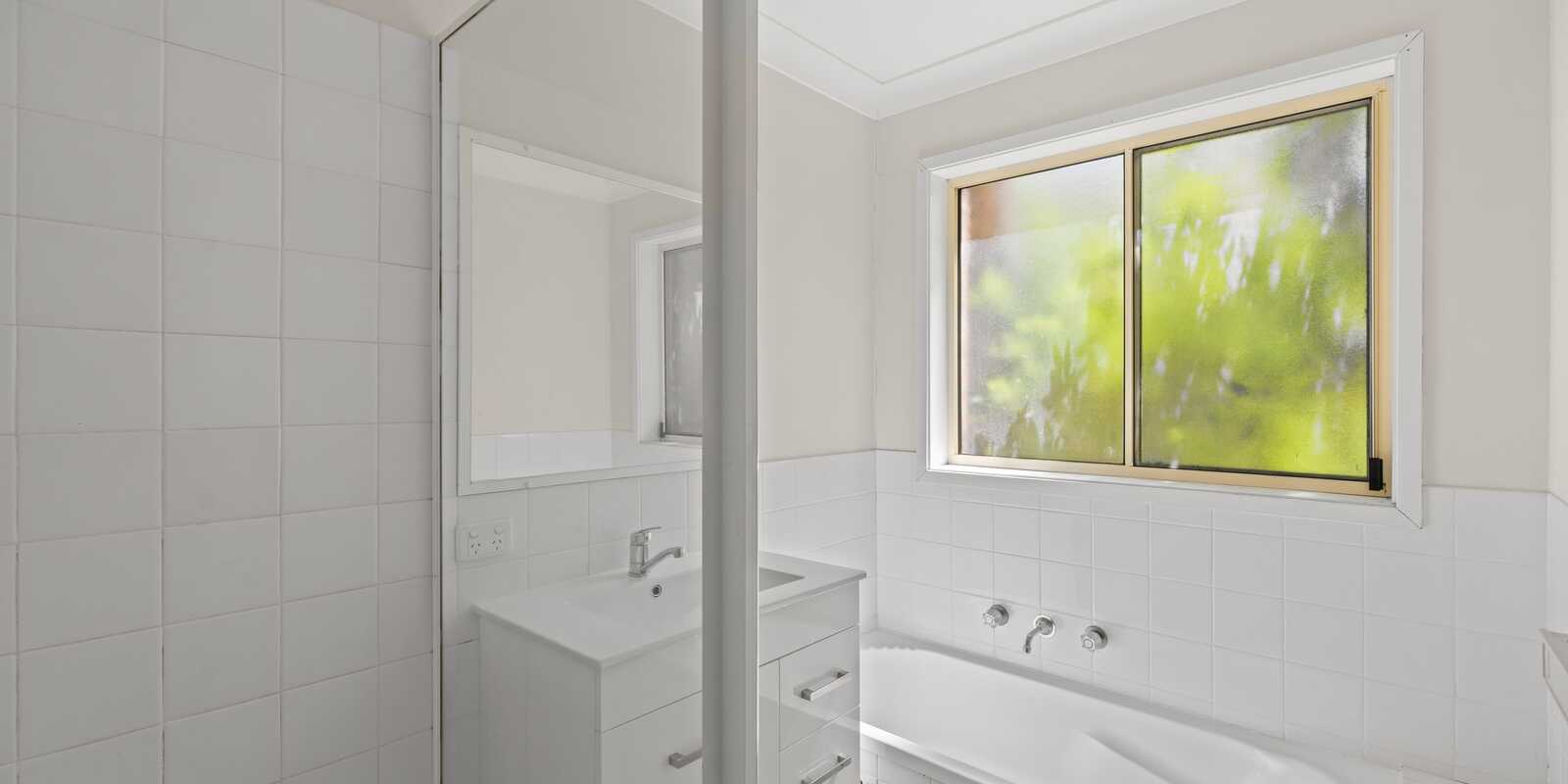 28/166 Avoca Drive Kincumber