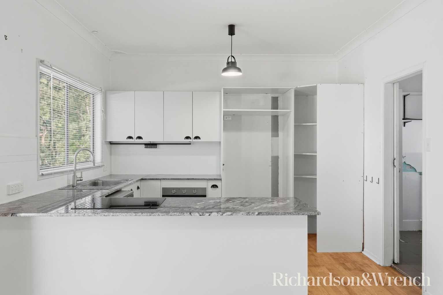 101 The Broadwaters Tascott