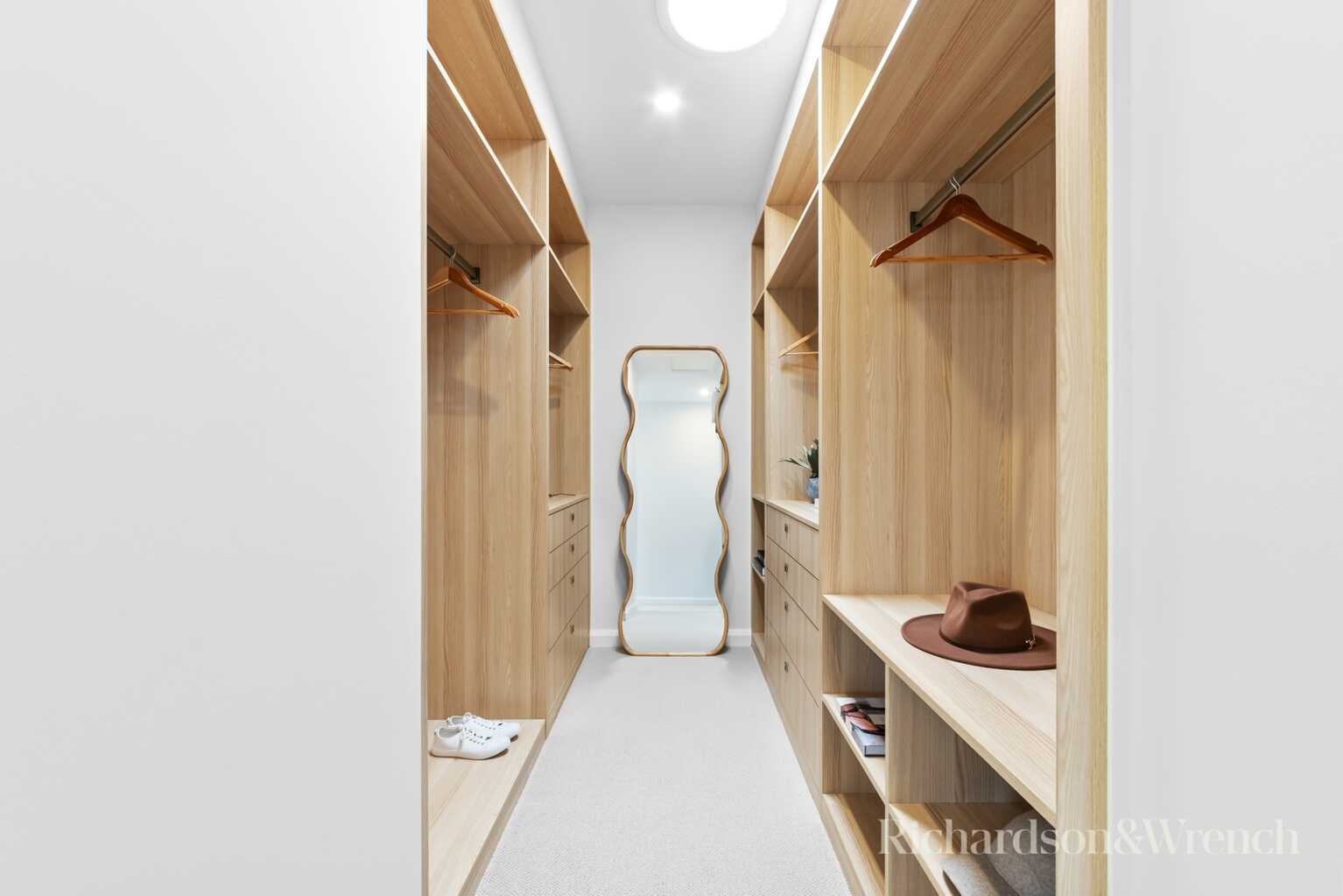 2/48-50 Gallipoli Avenue Blackwall