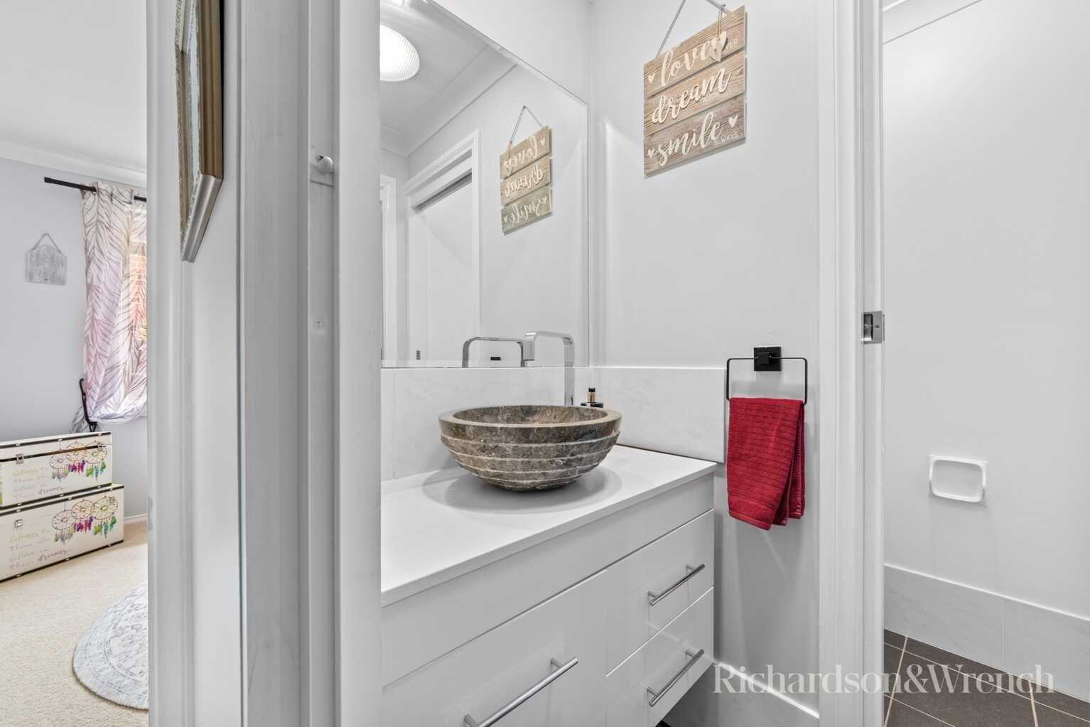 4/3 Melba Rd Woy Woy