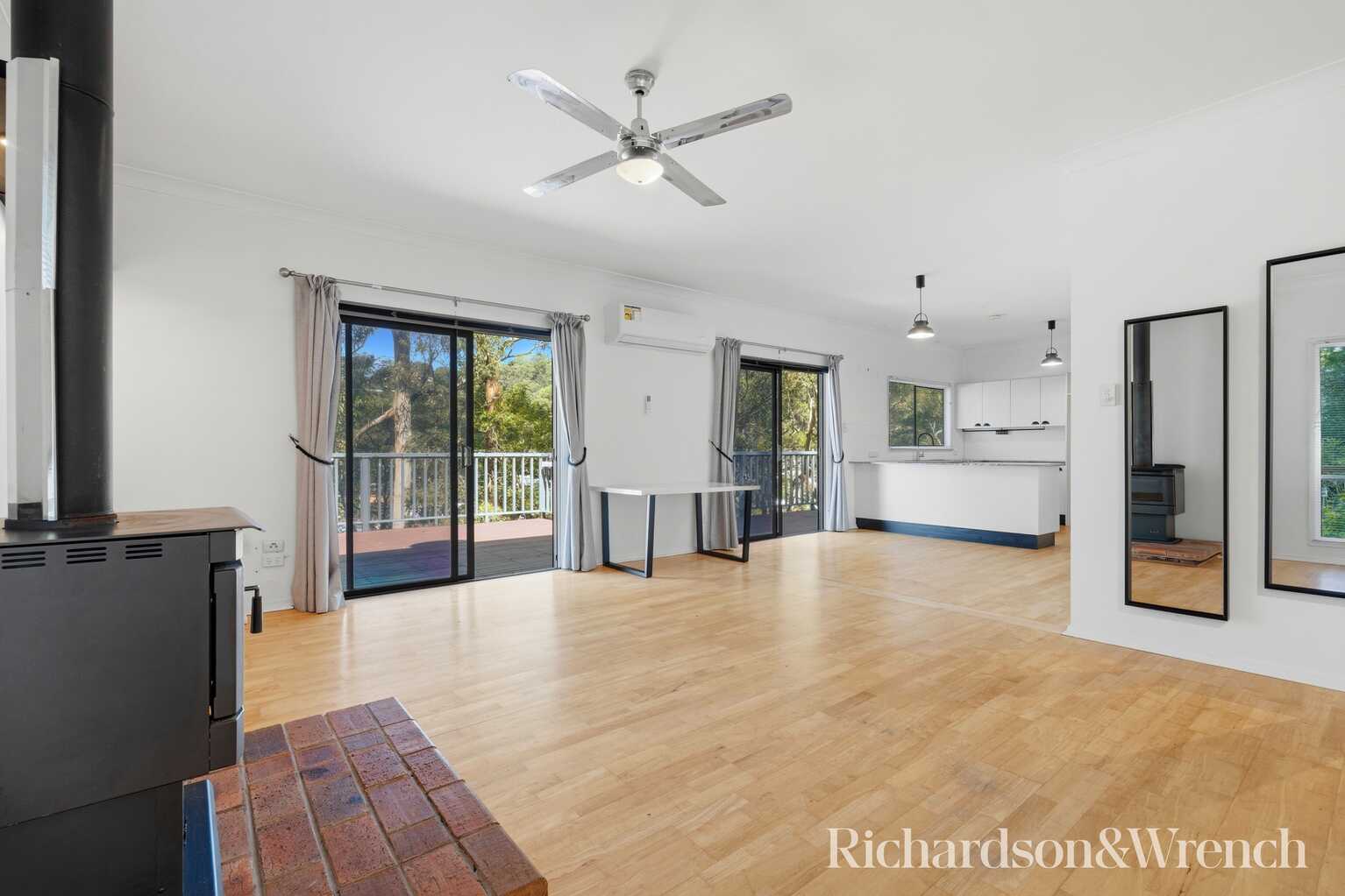 101 The Broadwaters Tascott