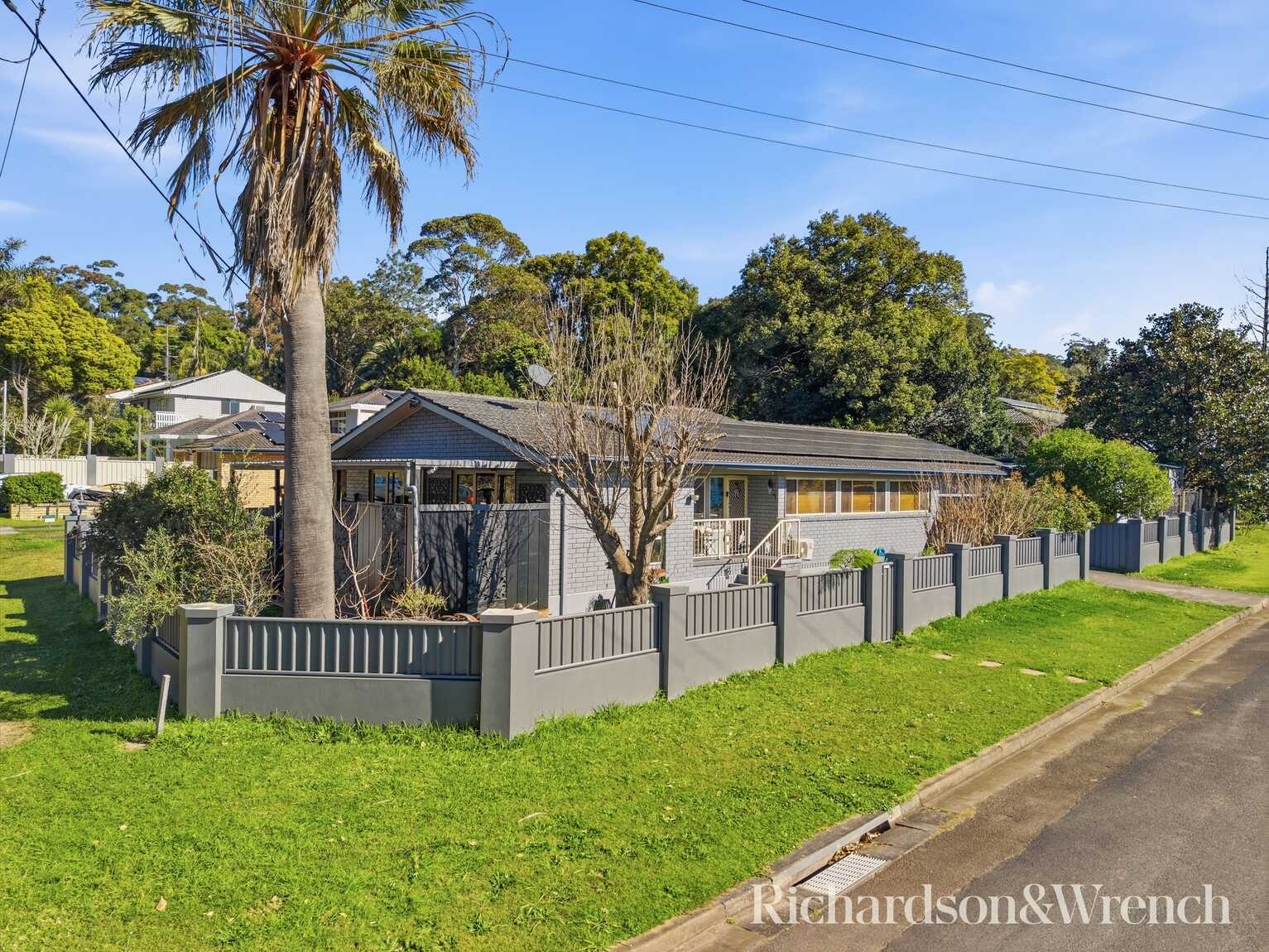 22 Jindalee Avenue Point Clare