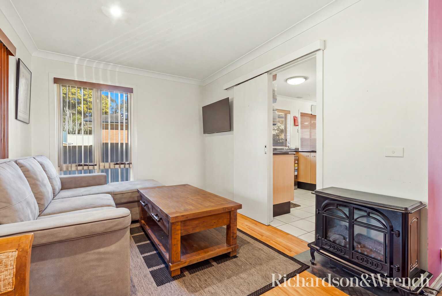 22 Jindalee Avenue Point Clare