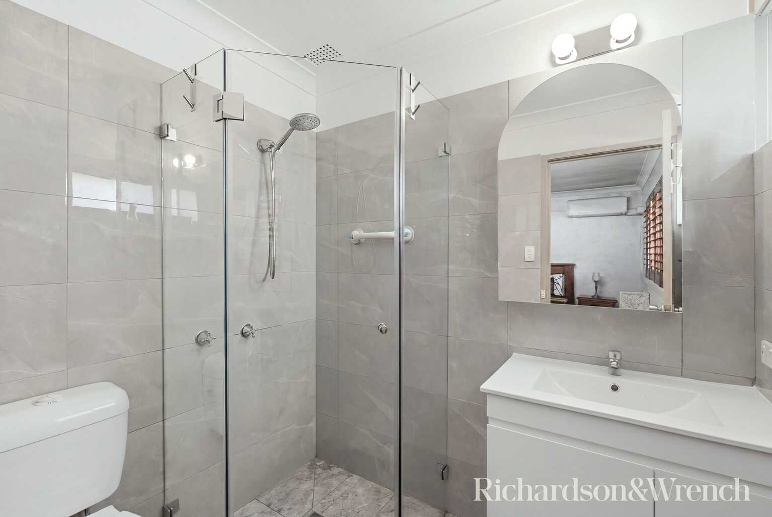 22 Jindalee Avenue Point Clare