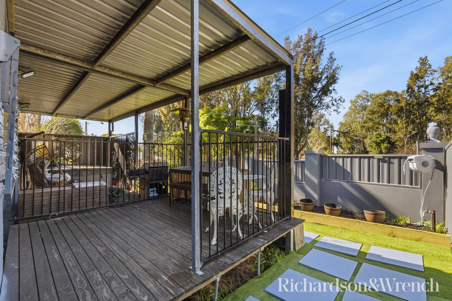 22 Jindalee Avenue Point Clare