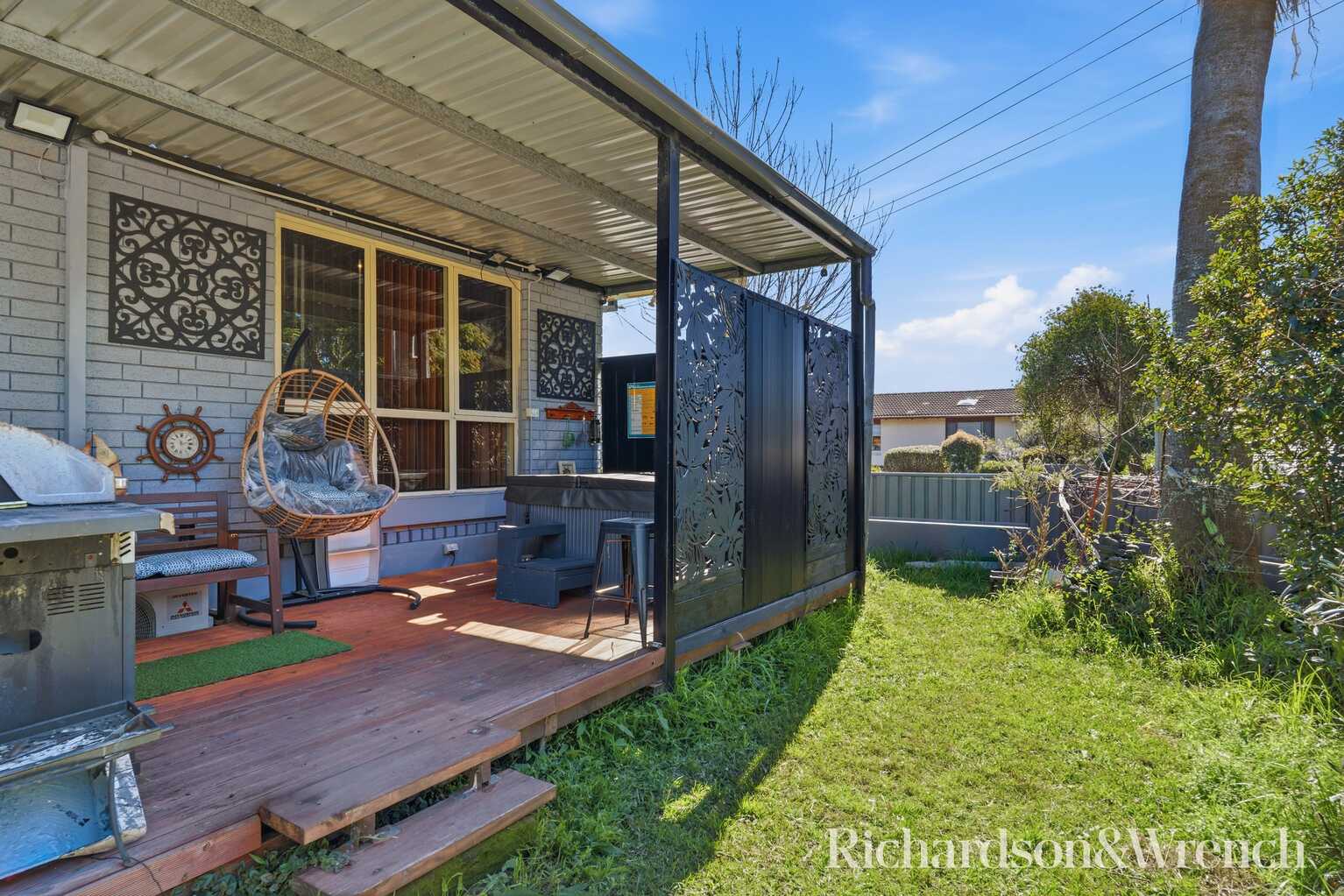 22 Jindalee Avenue Point Clare