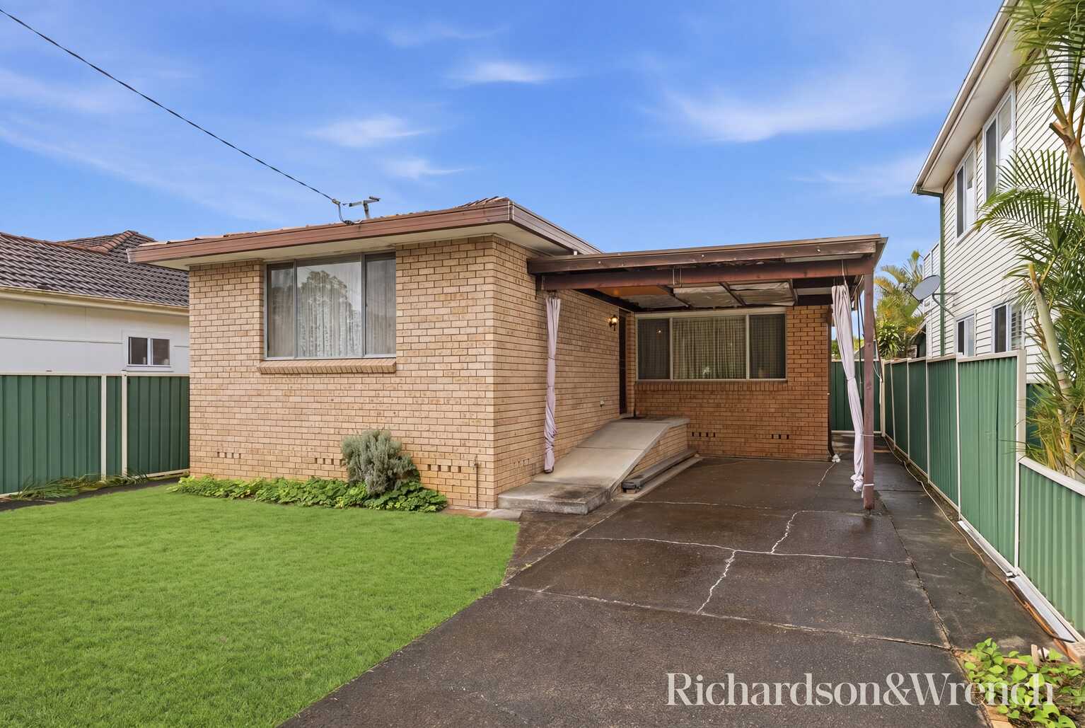 76 Paton Street Woy Woy