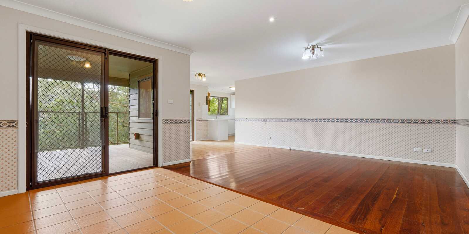 19 Sublime Point Avenue Tascott 19 Sublime Point Avenue Tascott