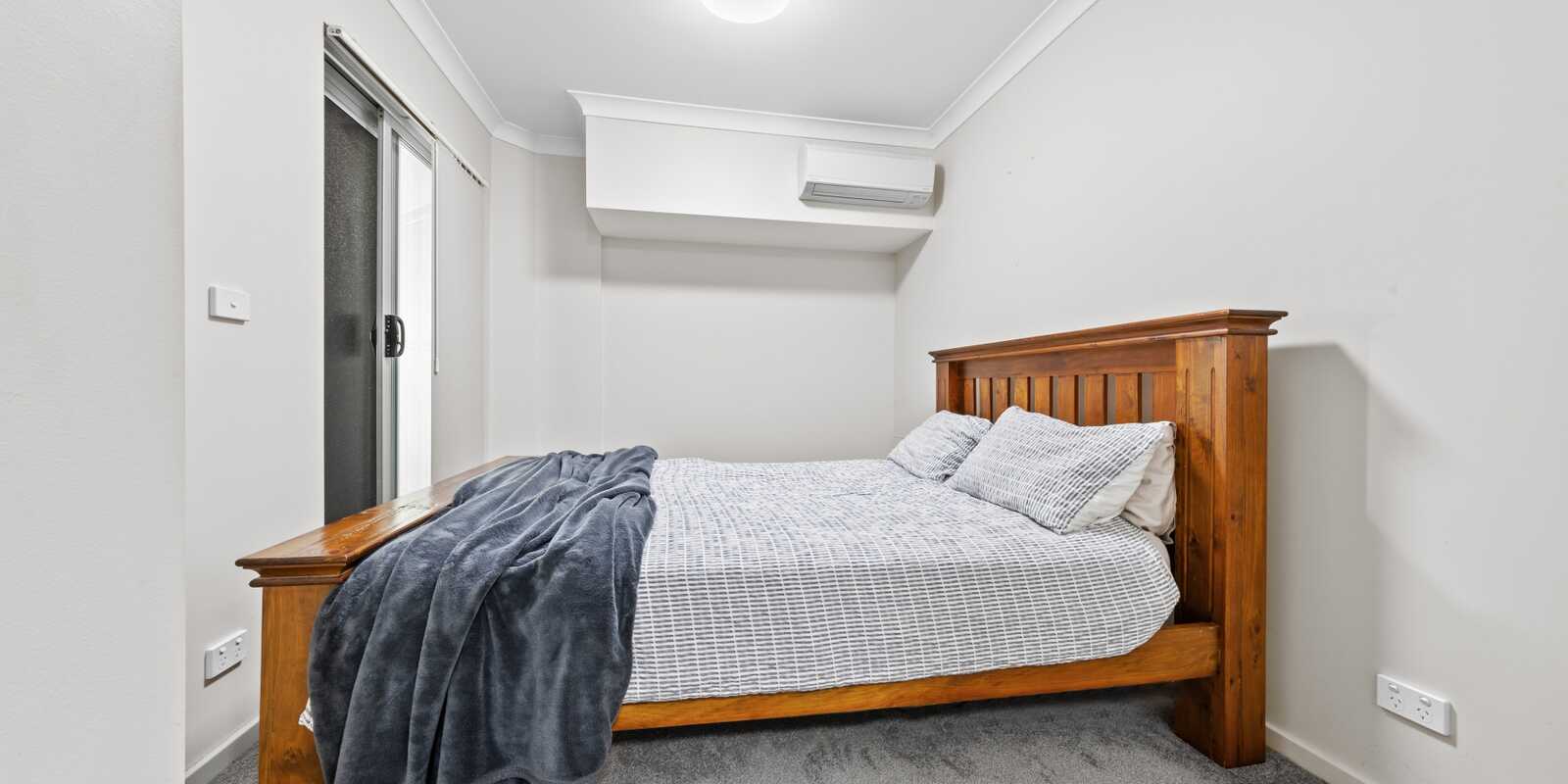 14/293-295 Mann Street Gosford