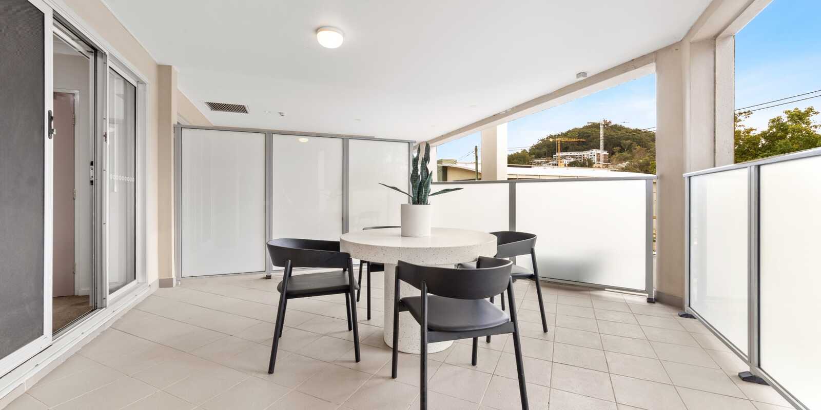 14/293-295 Mann Street Gosford 14/293-295 Mann Street Gosford