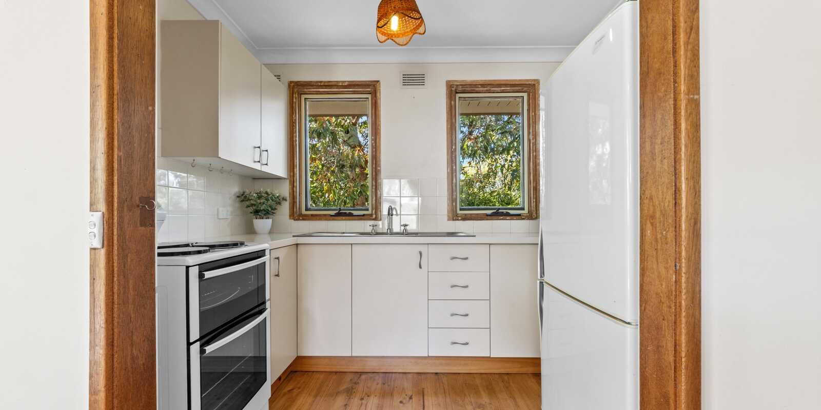 19 MacLeay Avenue Woy Woy