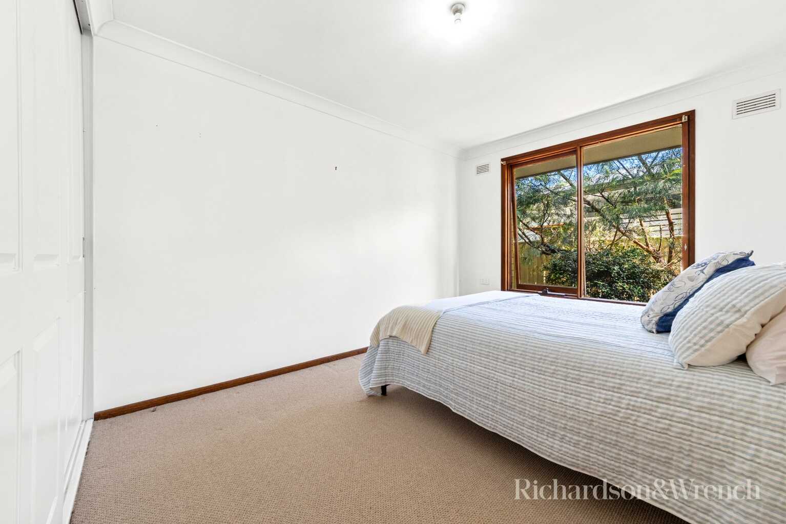 19 MacLeay Avenue Woy Woy