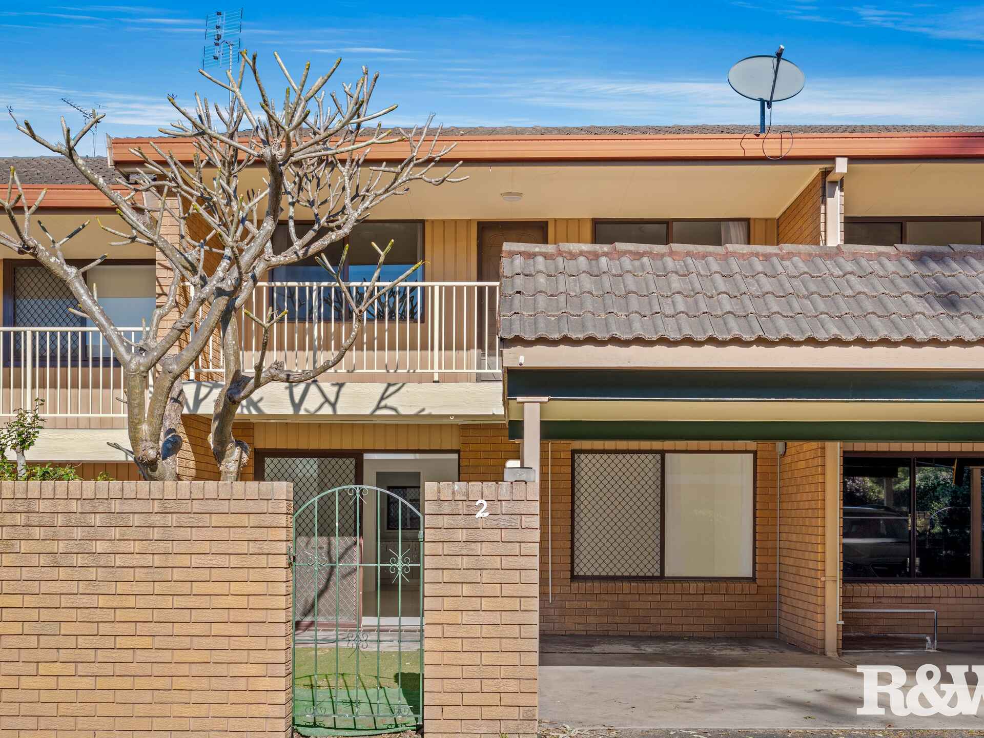 2/15 Kurrawa Avenue Point Clare