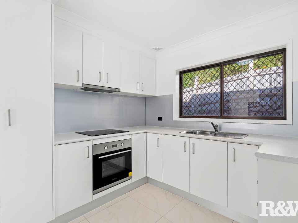 2/15 Kurrawa Avenue Point Clare
