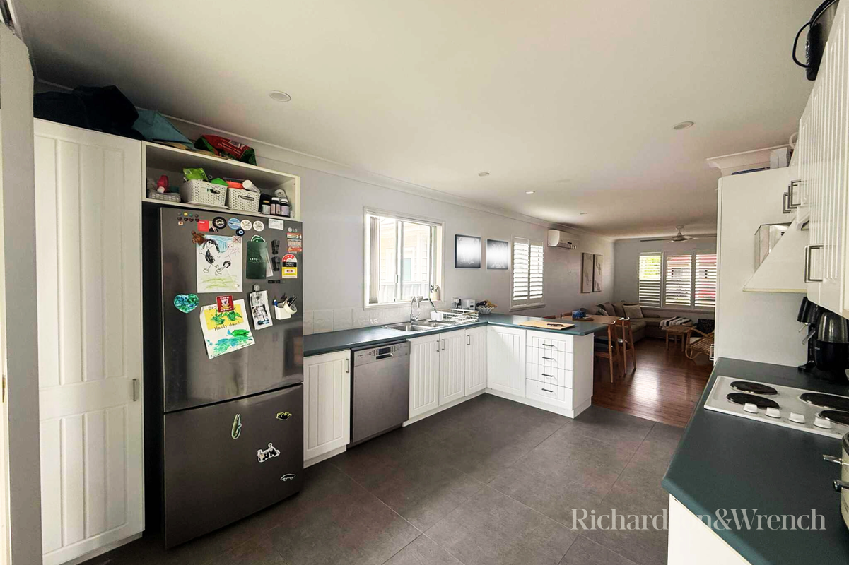 12 Wentworth Avenue South Woy Woy