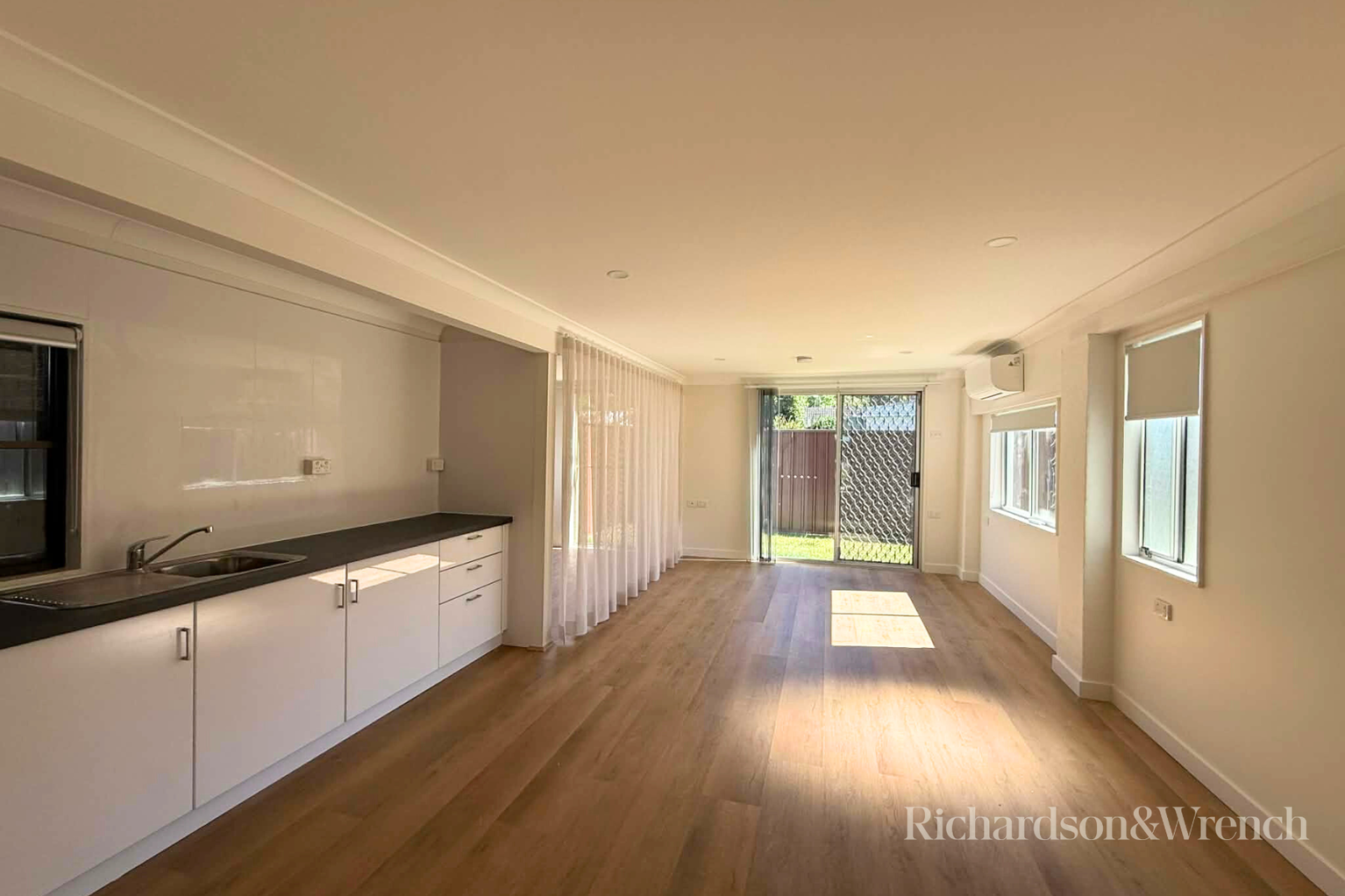 27A Blue Waters Parade Tascott