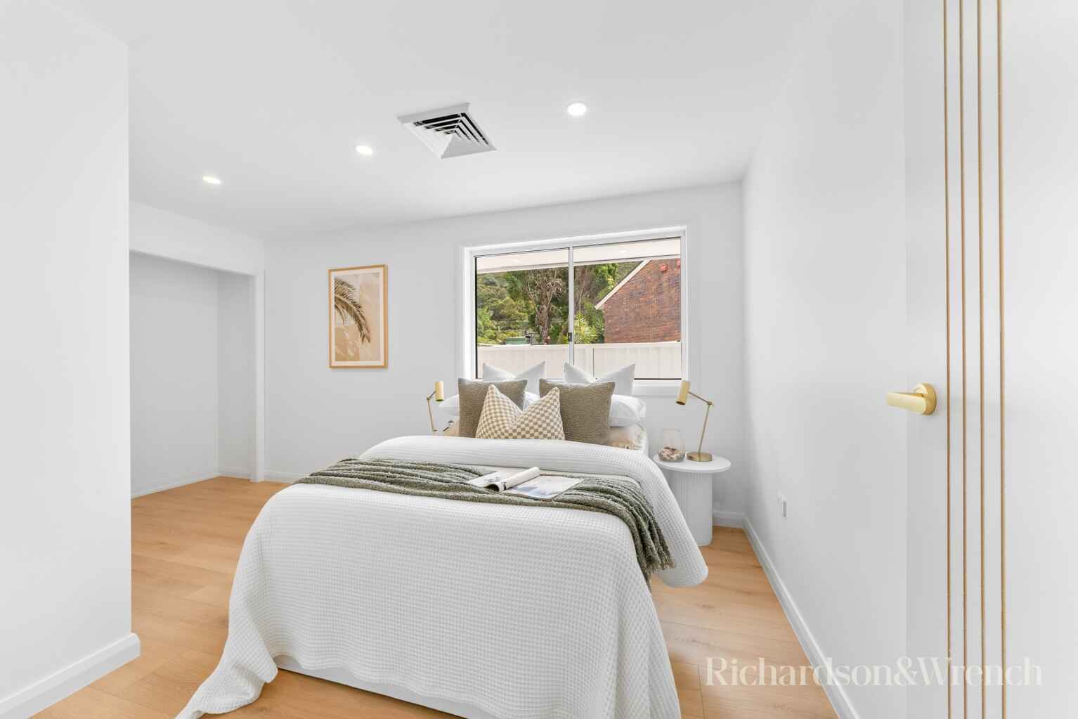 9 Nambucca Drive Woy Woy