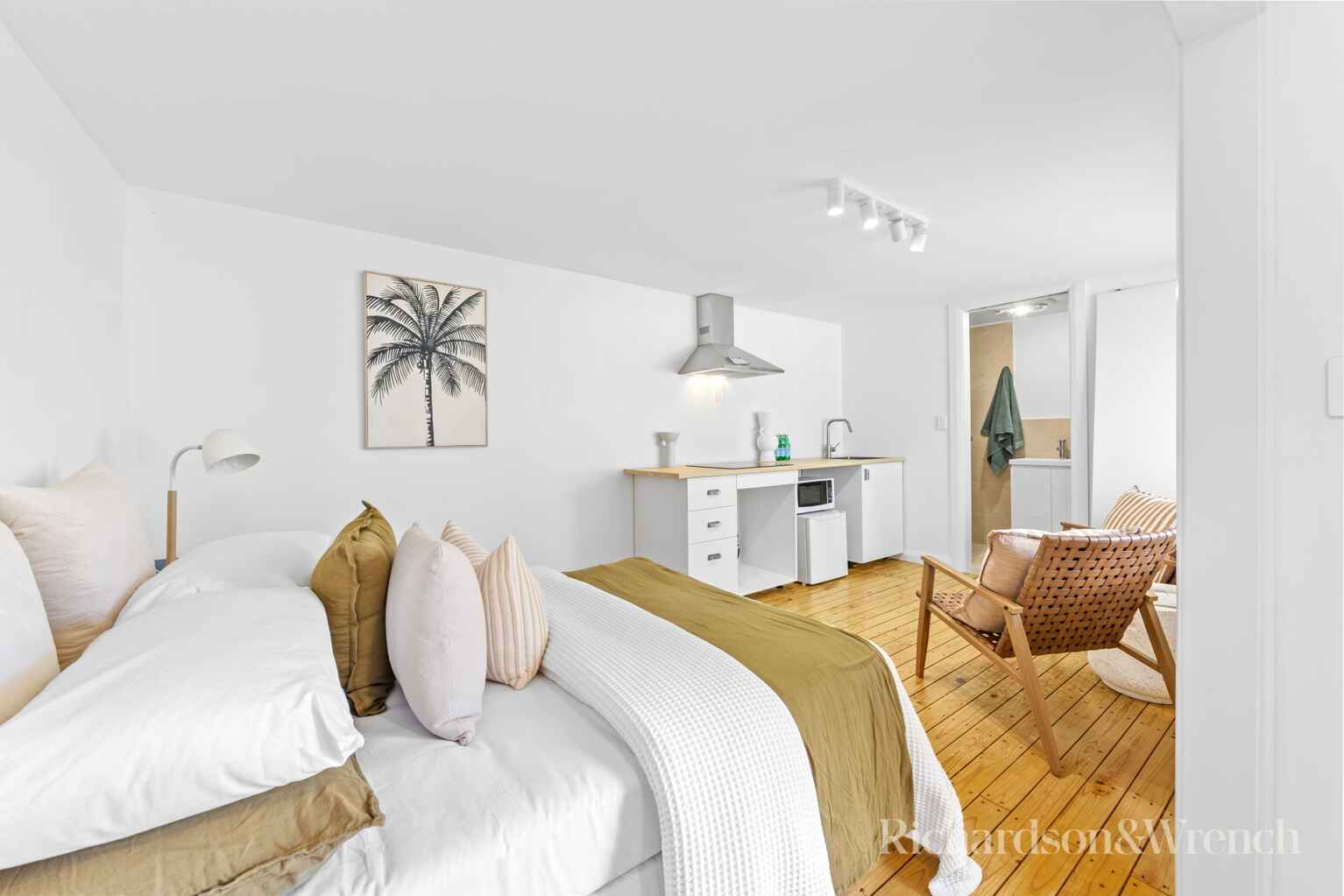 9 Nambucca Drive Woy Woy