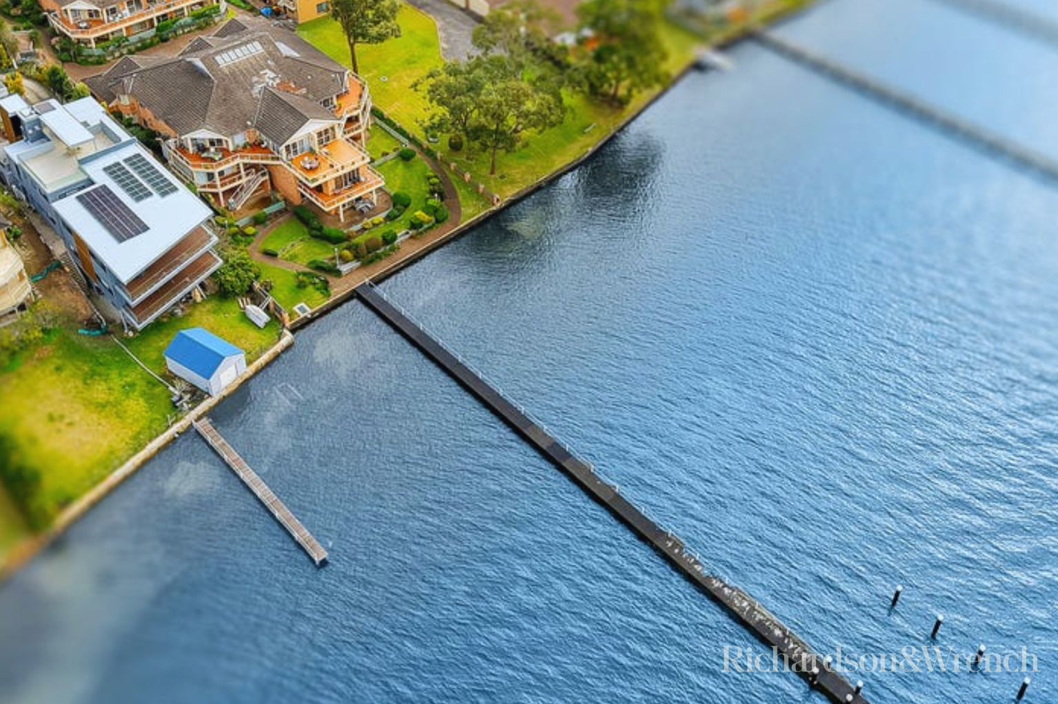 2/9-13 Kurrawa Avenue Point Clare