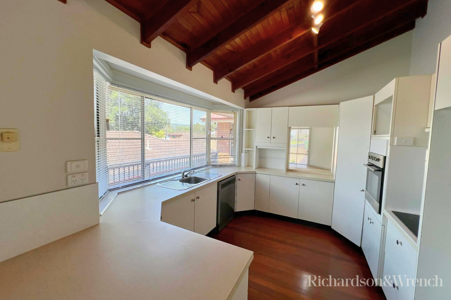 11 Lakala Avenue Springfield