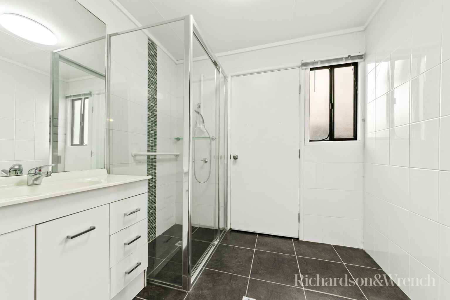 19/437 Wards Hill Road Empire Bay