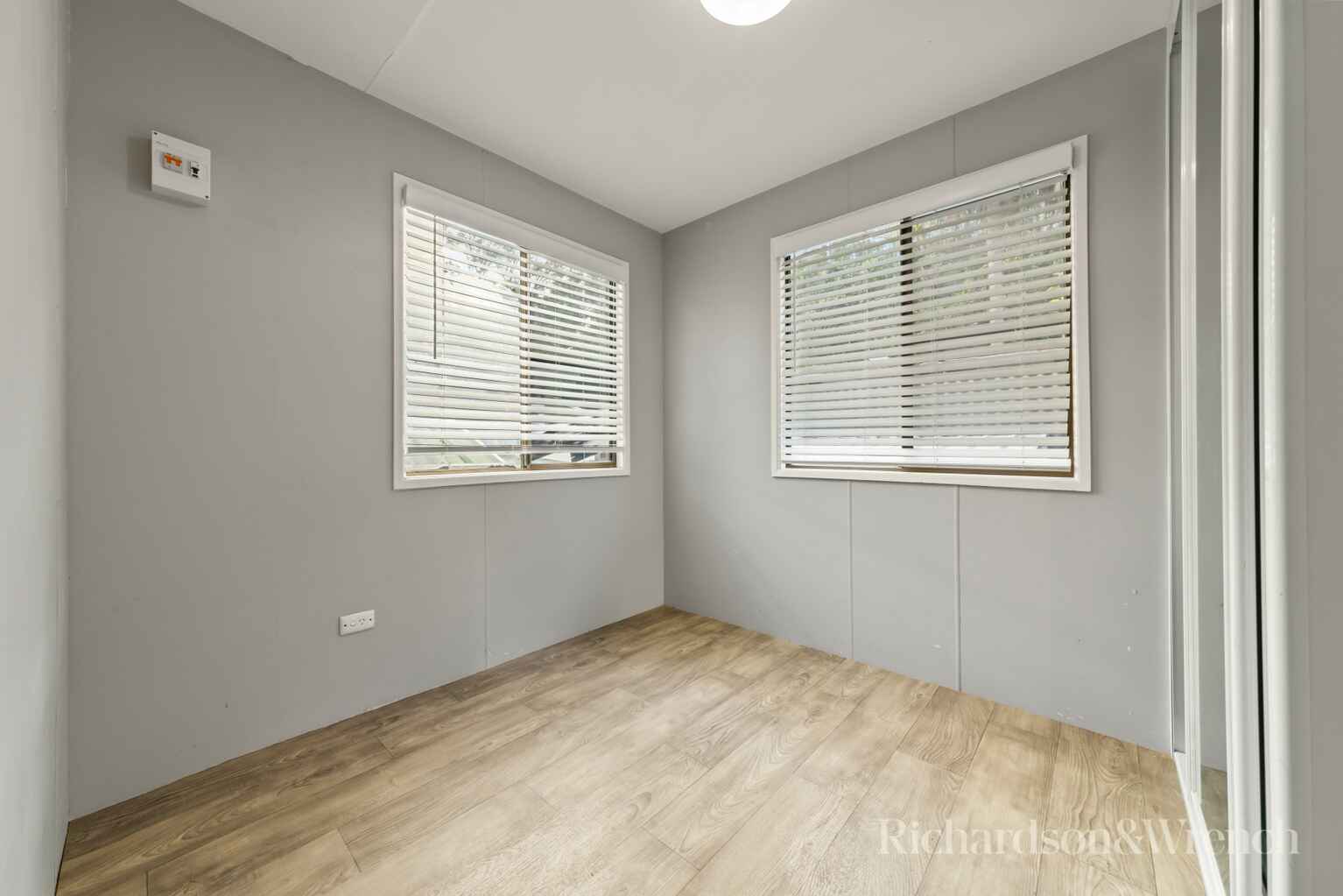 19/437 Wards Hill Road Empire Bay