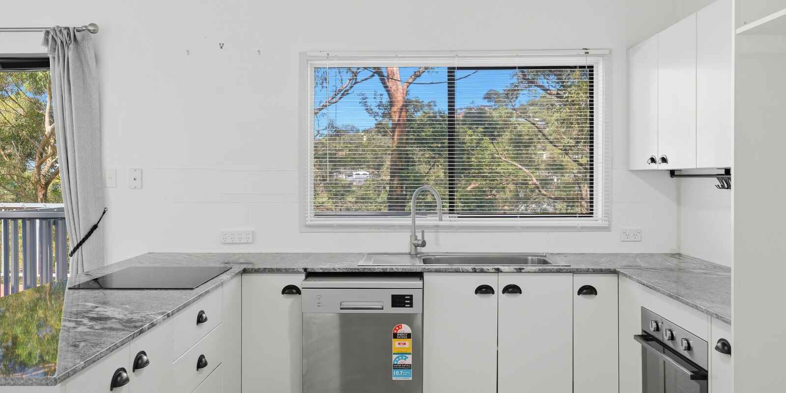 101 The Broadwaters Tascott