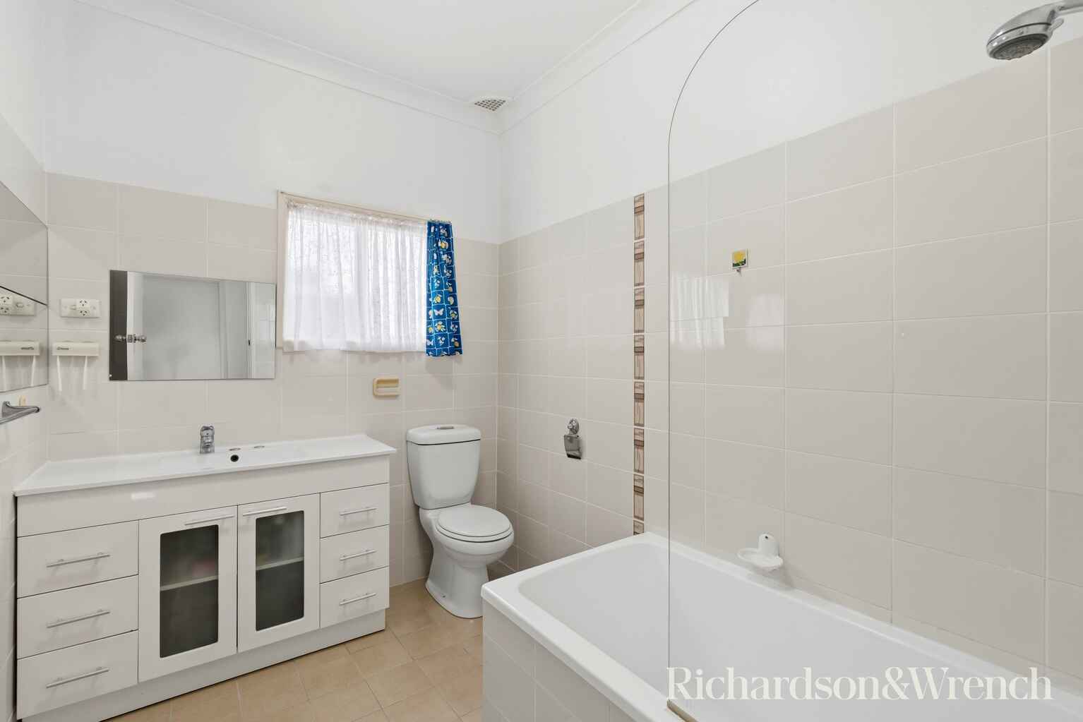 76 Paton Street Woy Woy
