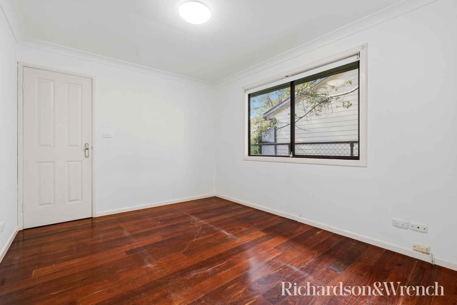 19 Sublime Point Avenue Tascott
