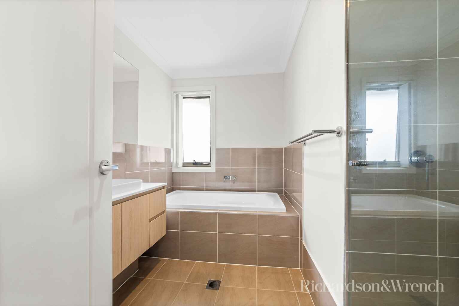 1/139 Barrenjoey Road Ettalong Beach 1/139 Barrenjoey Road Ettalong Beach