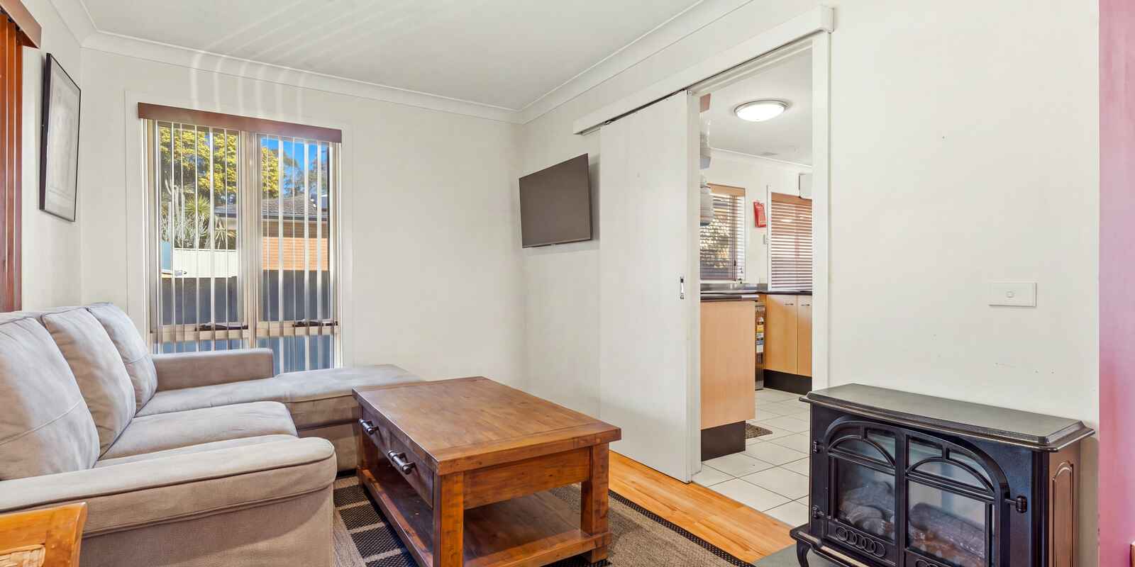 22 Jindalee Avenue Point Clare 22 Jindalee Avenue Point Clare