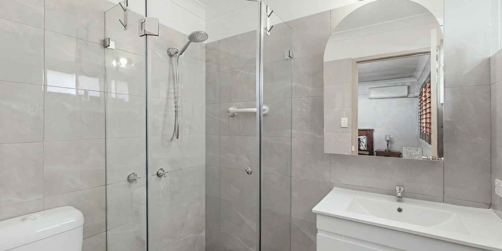 22 Jindalee Avenue Point Clare 22 Jindalee Avenue Point Clare