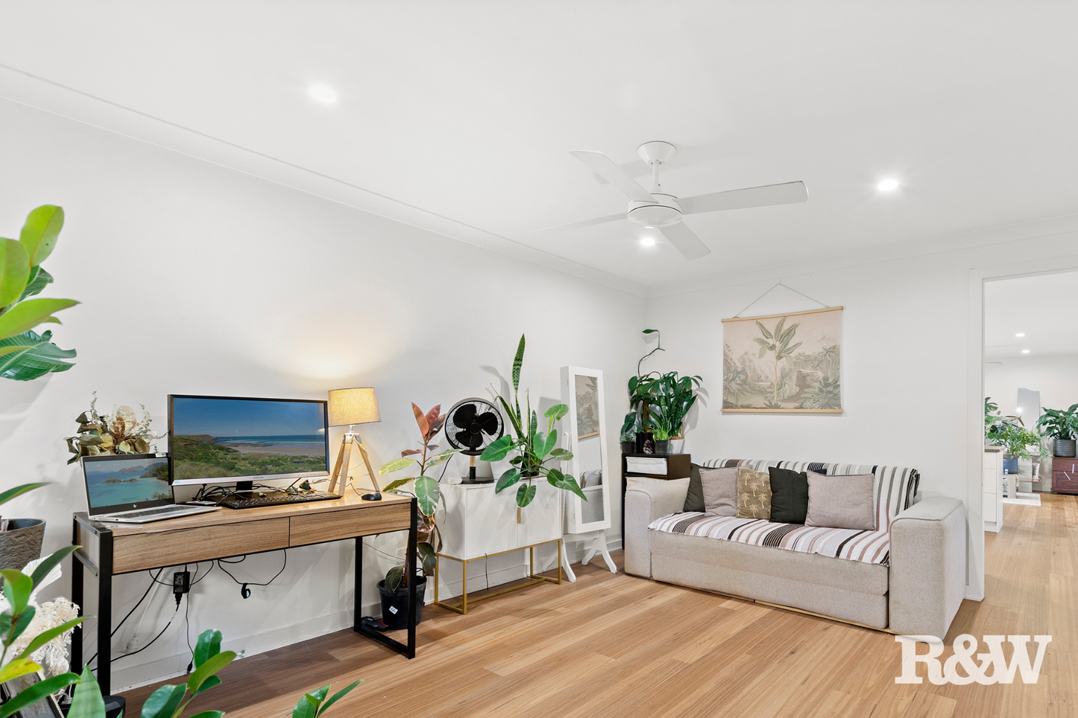 14 Wentworth Avenue Woy Woy