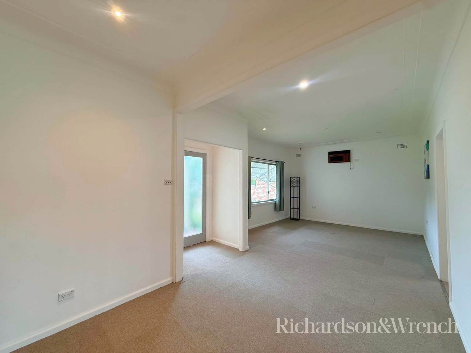 9 Allfield Rd Woy Woy