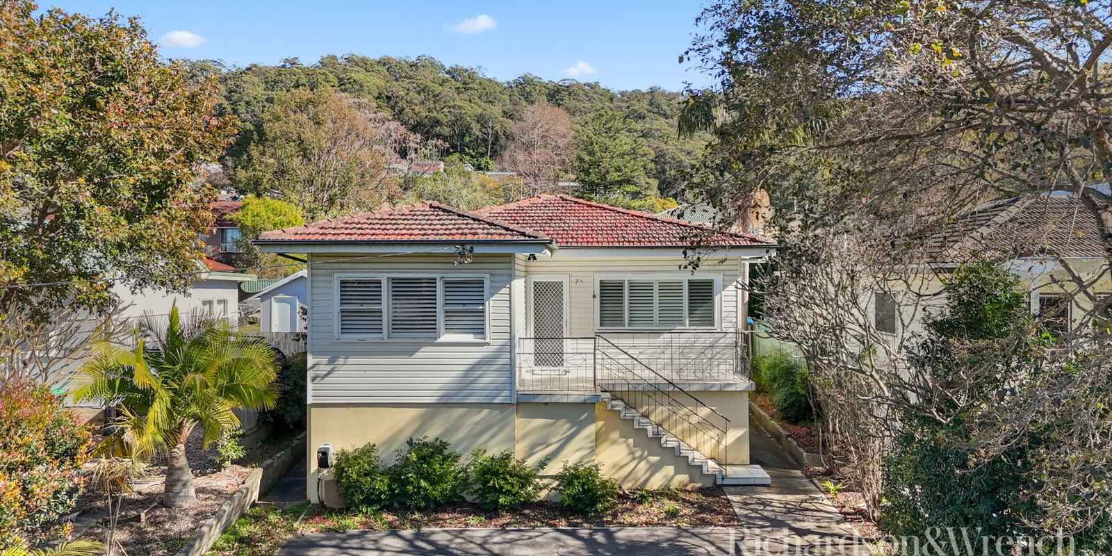 75 Brisbane Water Drive Point Clare
