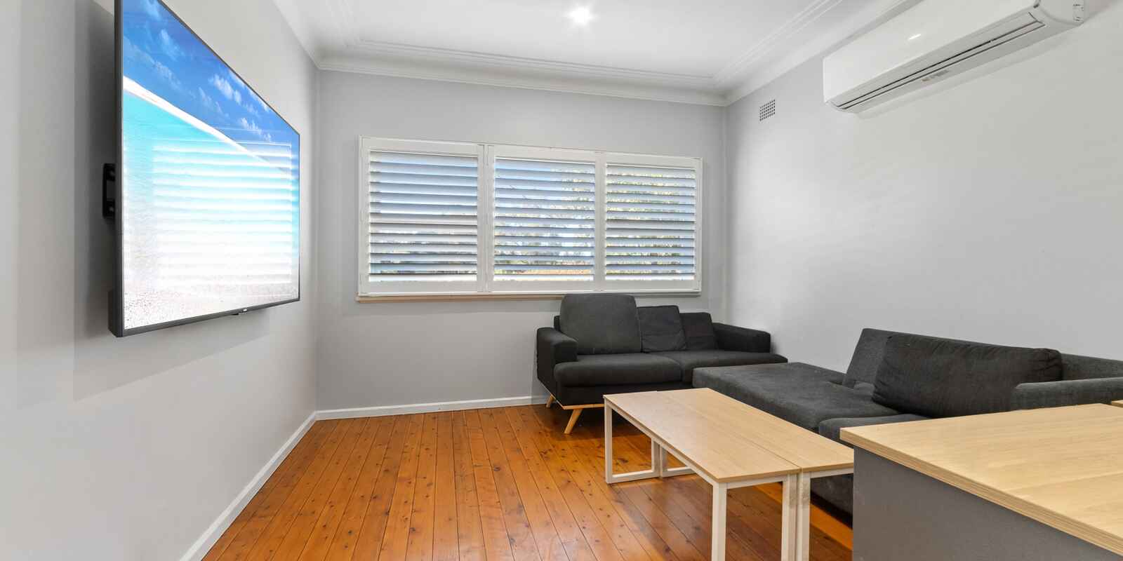 75 Brisbane Water Drive Point Clare
