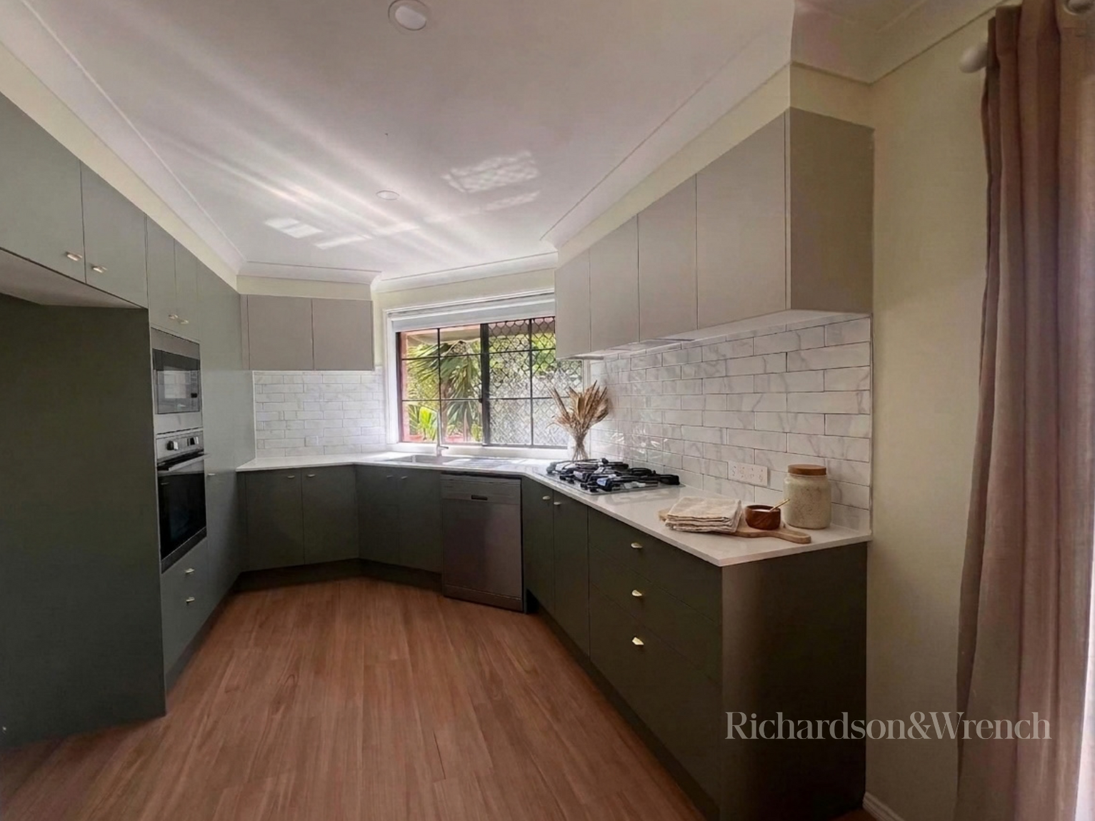 1/7 Robson Close Point Clare 1/7 Robson Close Point Clare